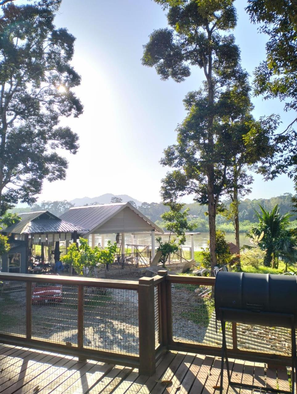 Resort D Rumah Bonda River View קואלה קנגסאר מראה חיצוני תמונה